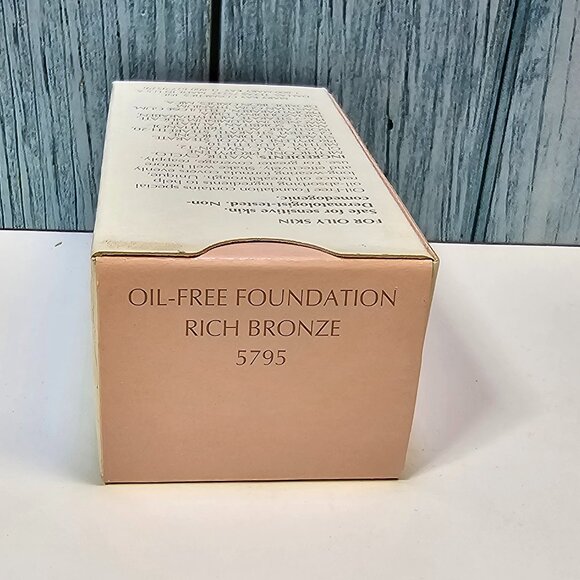 Mary Kay Day Radiance Oil-Free Foundation Rich‎ Bronze #5795 - NIB  Old Stock - Picture 6 of 6